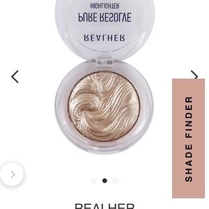 RealHer Pure Resolve Highlighter - Champagne Gold